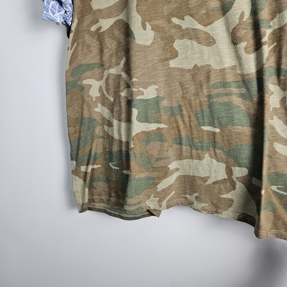 We the Free Camo Short Sleeve Graphic Top Medium - Picture 4 of 7
